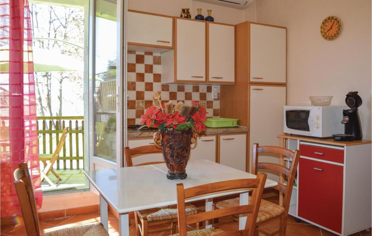 In With Kitchenette Appartement